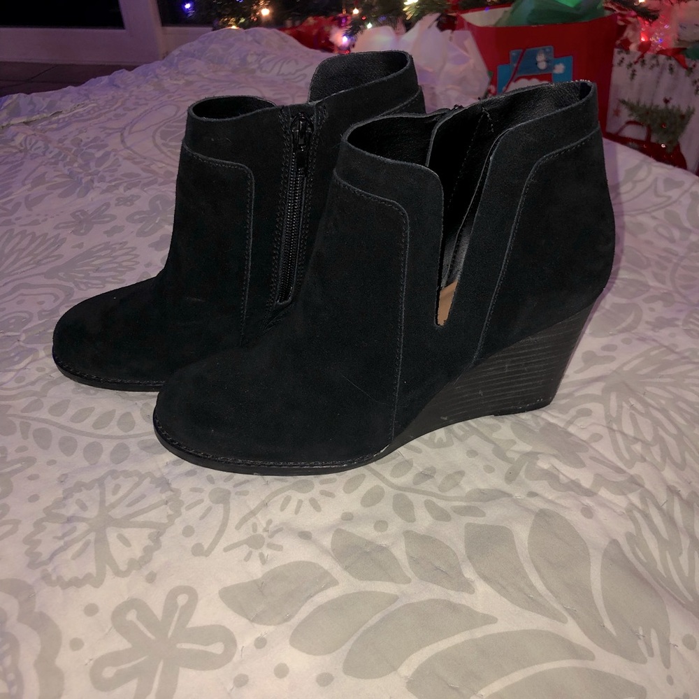 Lucky Wedge Boots